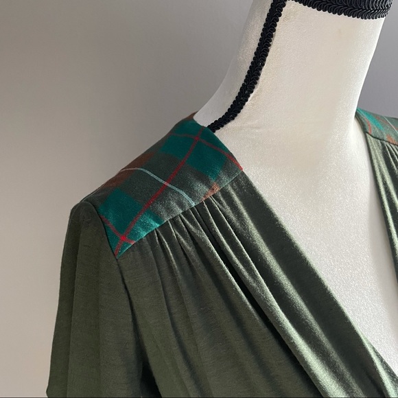 Anthropologie Zachary’s Smile NYC Green Tartan Plaid Top - Picture 3 of 6